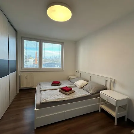 V Meste 米哈洛夫采